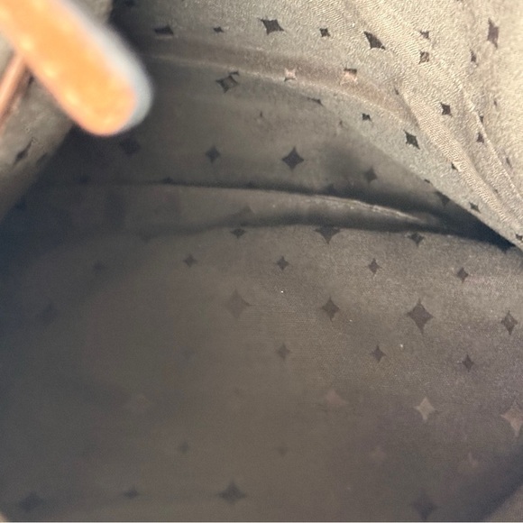 Fossil Explorer Distressed Metallic Gold Fold Over Covetable Tote - Picture 12 of 13